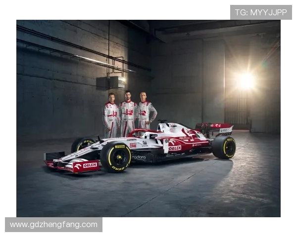 新赛季F1围场动态聚焦车队升级车手变动与冠军格局前瞻趋势解析